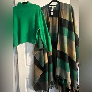 Zara Puncho & Sweater Bundle 💚